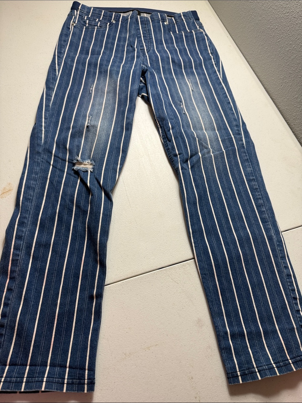 HUE Navy Blue Pinstripe Women's Jeggings